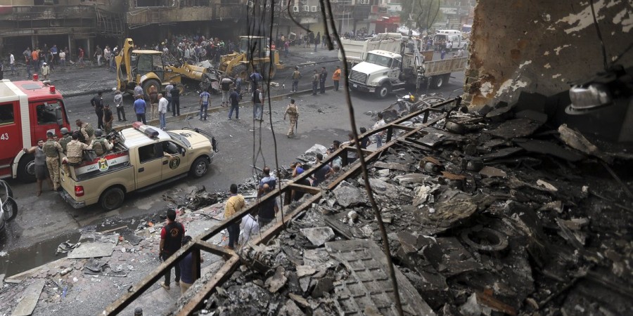 Suicide blast kills 10 in Baghdad