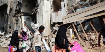 Saudi air strikes killed 20 civilians in Yemen port
