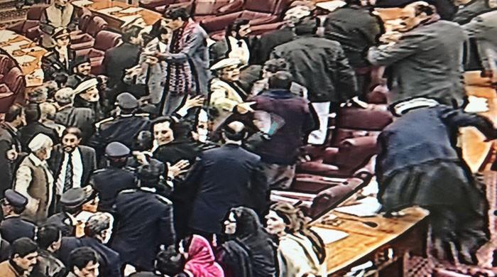 NA session turns chaotic as scuffle breaks between opposition, govt benches