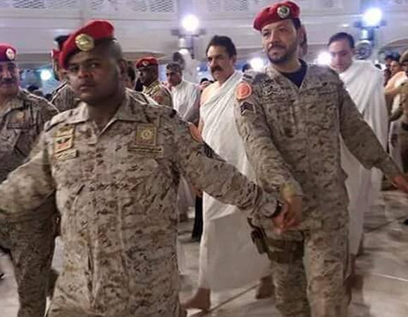 Gen (retd) Raheel Sharif arrives in Saudi Arabia to perform Umrah