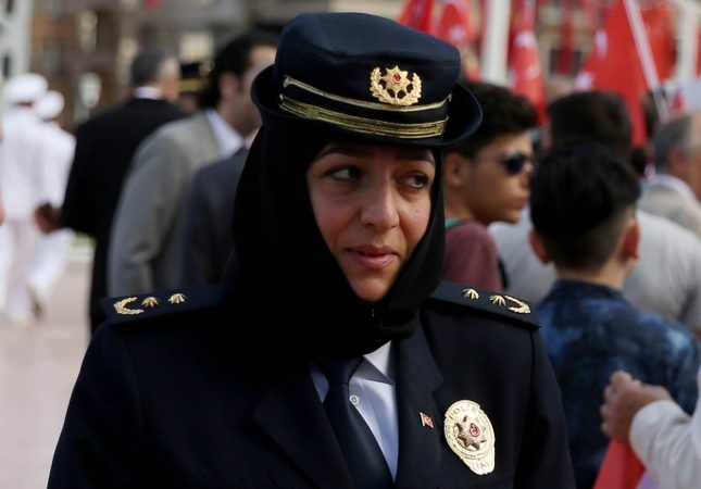 Ban lifted: Army officers finally allowed wearing hijab in Turkey