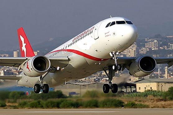 Six injured as Karachi-bound internSix injured as Karachi-bound international flight loses controlational flight loses control