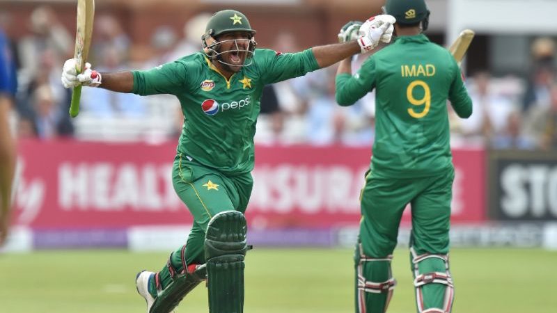 Celebration begins as Pakistan qualifies into semis of the ICC Champions Trophy 2017