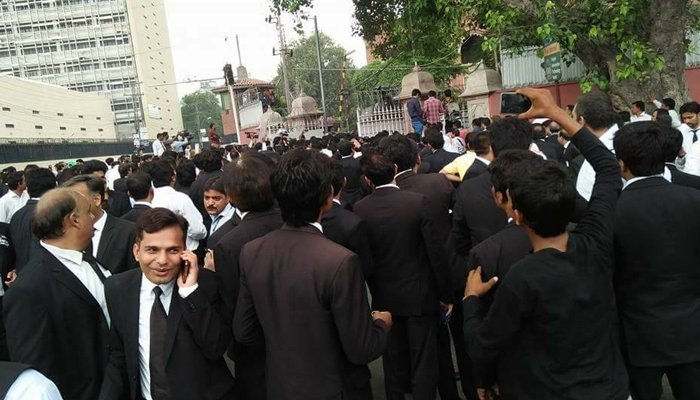 Lawyers, traders protest across Punjab against Sahiwal killings