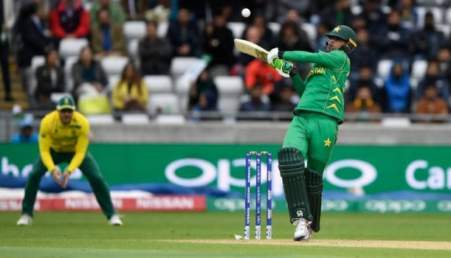 5th ODI: Fakhar Zaman hits half-century to help Pakistan cross 100-run mark against South Africa