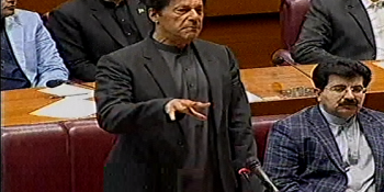 Prime Minister Imran Khan has urged the Indian leadership not to push for escalation as war is not solution to any problem. Making a policy statement at the joint sitting of the parliament in Islamabad today, he warned if India moved ahead with the aggression, Pakistan will be forced to retaliate.
