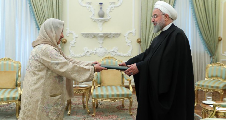 Pakistan envoy to Iran presents her credential to President of Iran