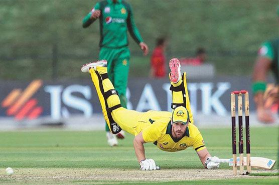 Australia Sets 328-run Target For Pakistan In 5th ODI