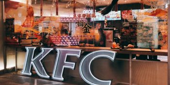 Robot waiters and snail pizza: What US fast food brands do to please Chinese diners