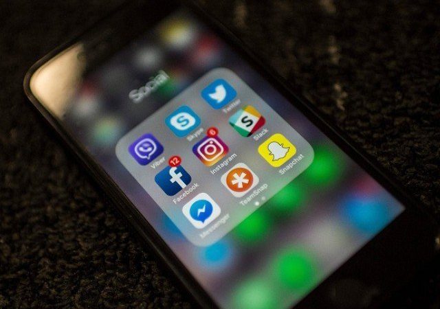 Facebook, Instagram down for users across the globe