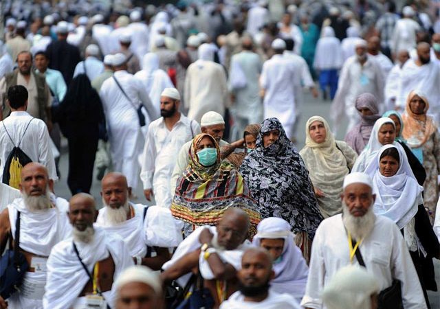 Saudi govt facilitates Pak pilgrims affected by air space closure