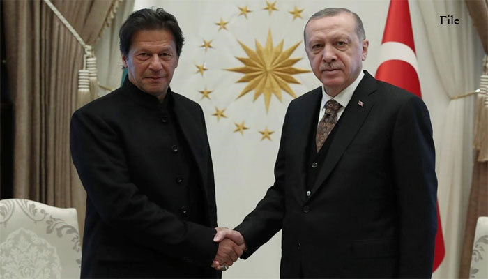 PM Imran phones Erdogan, greets him on election victory