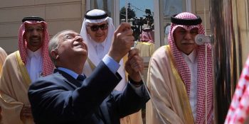 Saudi Arabia opens new Baghdad consulate and pledges $1bn in loans for Iraq