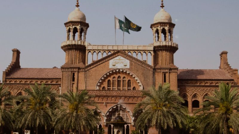 Lahore High Court Bans Entry Of Unrelated Lawyers Petitioners DNA 