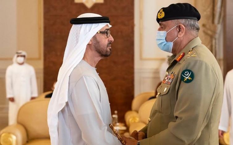 COAS Gen. Bajwa meets President UAE, offers condolences