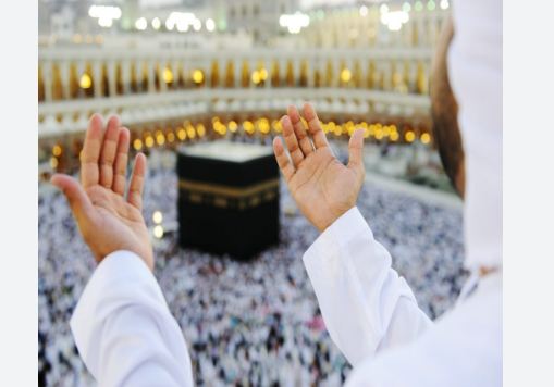 Saudi minister shares ideal timings, days for Umrah