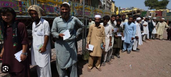 Attock administration moves over 2,500 illegal Afghans to transit camp