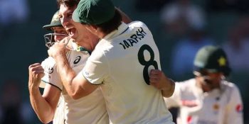Australia beat Pakistan in second Test to clinch series