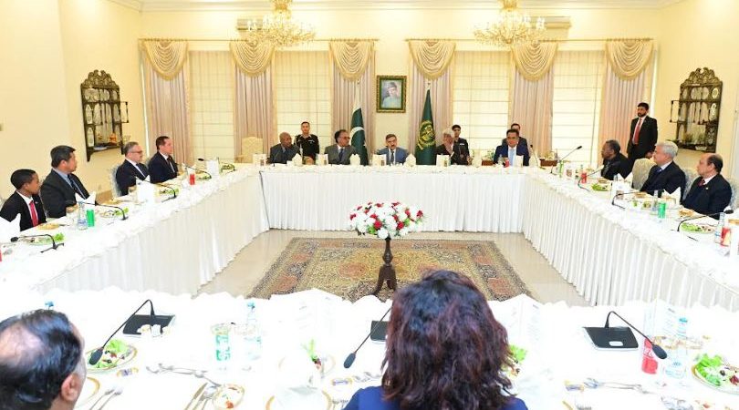 PM meets a group of envoys from African and Asian countries