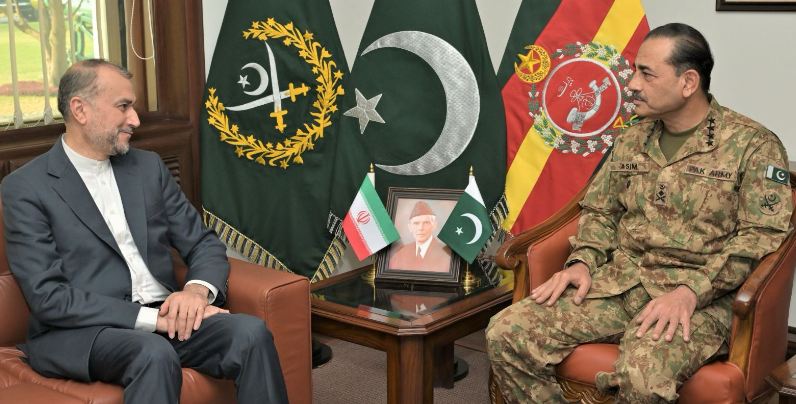 Iranian Foreign Minister meets COAS Gen. Asim Munir at GHQ