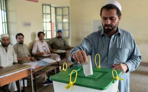 Male voters dominating in Faisalabad for General Election 2024