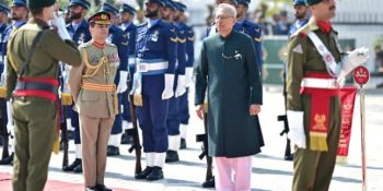 President Arif Alvi given farewell guard of honour