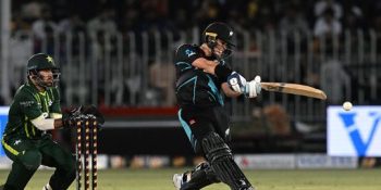 NZ stun Pak to keep series alive