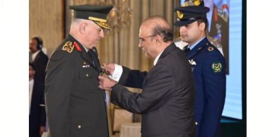 Turkish Chief of General Staff receives prestigious award from President Zardari