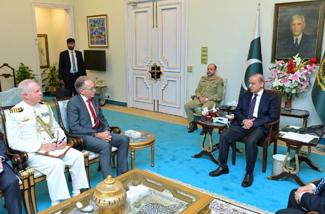 High Commissioner of Australia pays courtesy call on PM Shehbaz