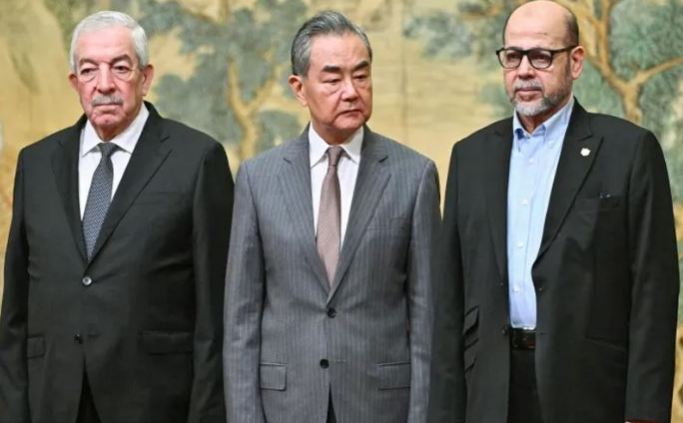 Hamas, Fatah sign unity deal aimed at Gaza governance