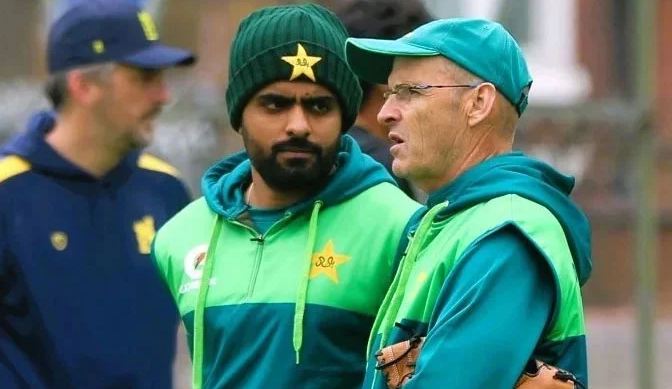 Pakistan coach Gary Kirsten submits 'confidential' report to PCB on team's performance