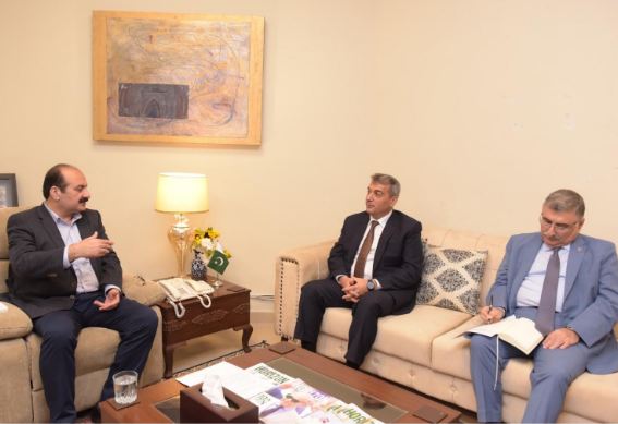 Pakistan, Azerbaijan vow to deepen youth cooperation