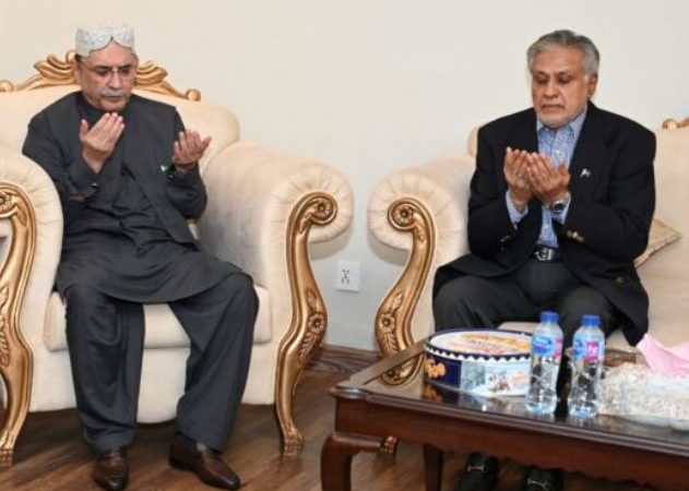 President Zardari expresses condolence with DPM Dar