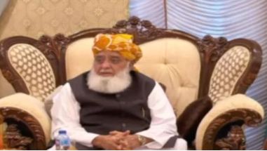 Fazl holds 'trump card' as constitutional amendment still not tabled yet