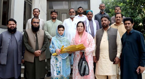 Parliamentary Secretary Shazia Rizwan visits Public Relations Department in Rawalpindi