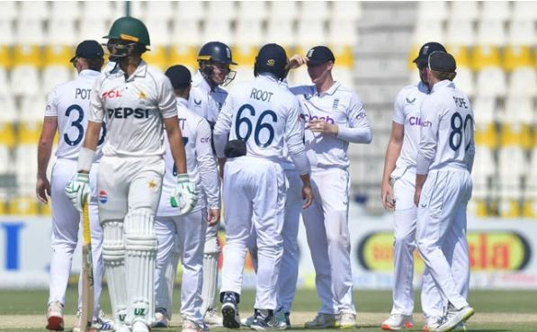 England 1-0 after thrashing Pakistan by innings, 47 runs in first Test showdown