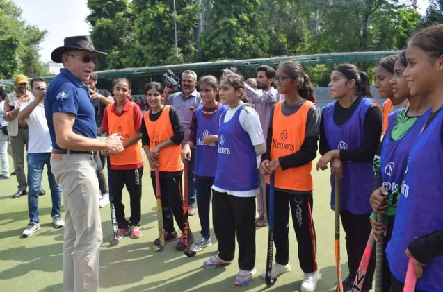 Australian HC visits Khawaja Junaid Hockey Academy in Lahore