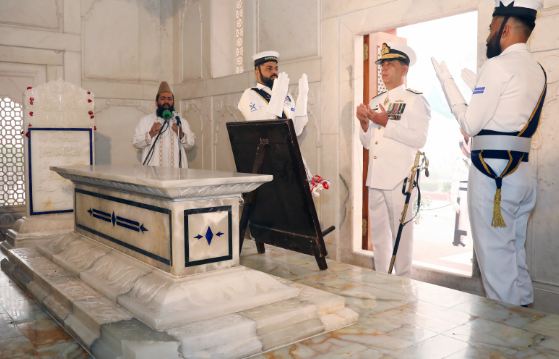 Pakistan Navy assumes guard duties at mausoleum of Dr. Allama Iqbal