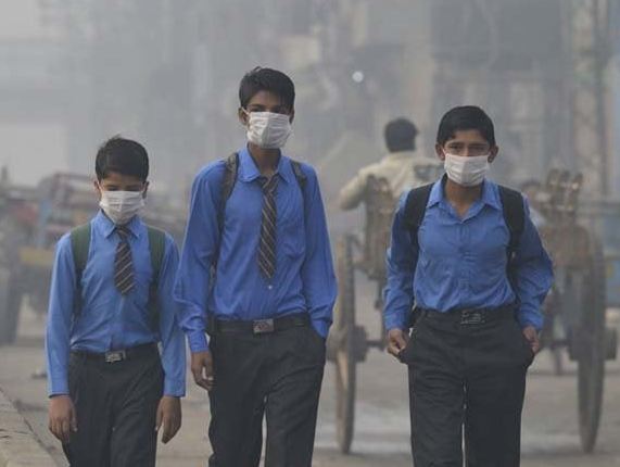 Punjab orders week-long school closure amid Lahore smog crisis