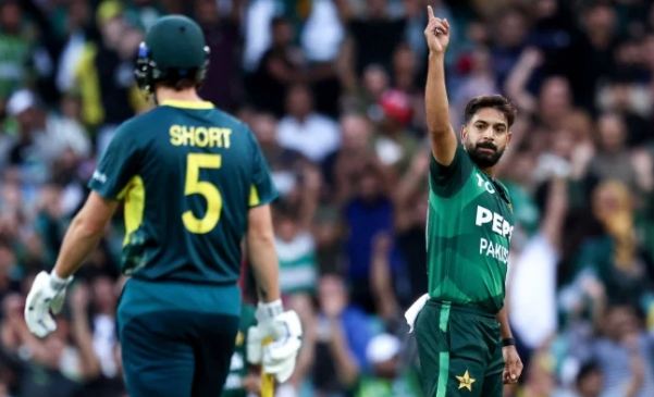 Pakistan bowlers shine, restrict Australia to 147