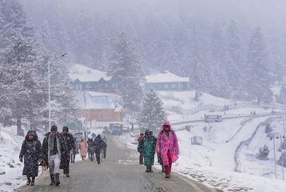 Snowfall spells cheer for Pakistan's tourism industry, top tourist destinations: report