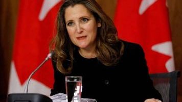 Canada deputy PM quits in tariff rift with Trudeau