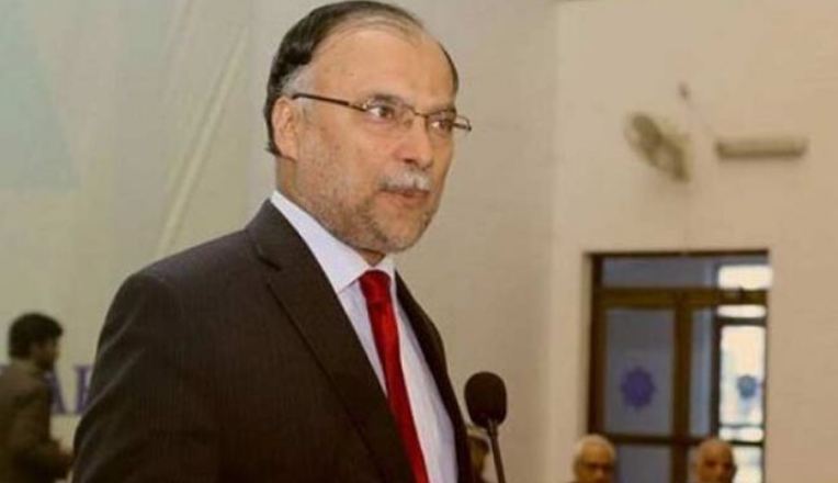 Ahsan urges civil servants to play role in shaping country's future