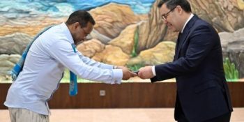 Ambassador Jemal presents his credentials to President of Kyrgyz Republic