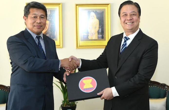 ASEAN chair handed over to Myanmar