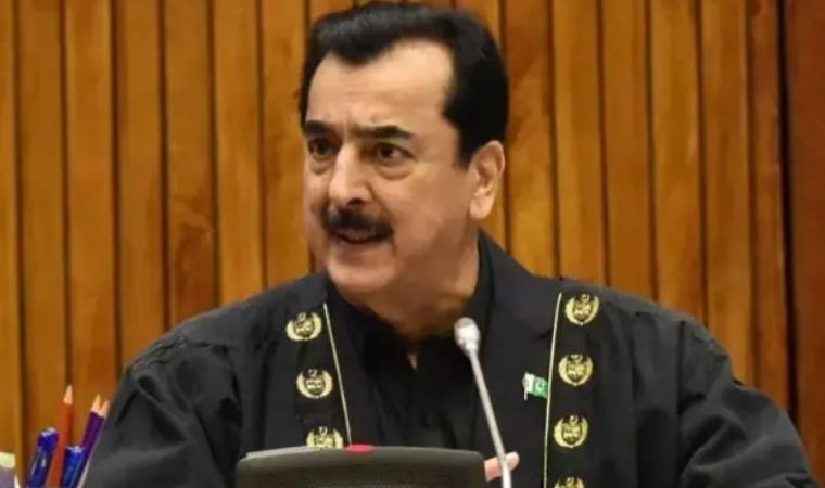 Chairman Senate condemns terrorist attack in Turbat