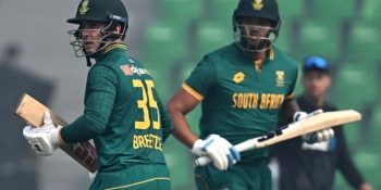 South Africa put 304 on board against New Zealand