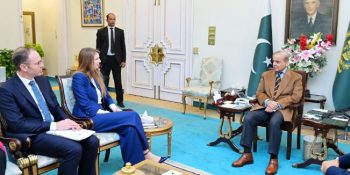 UK High Commissioner meets PM Shehbaz