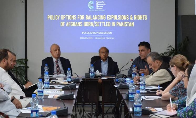 Experts call for humane policy on long-settled Afghans in Pakistan