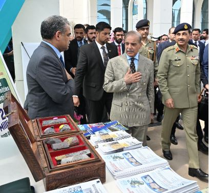 PM Shehbaz Sharif visits exhibition at Pakistan Minerals Investment Forum 2025